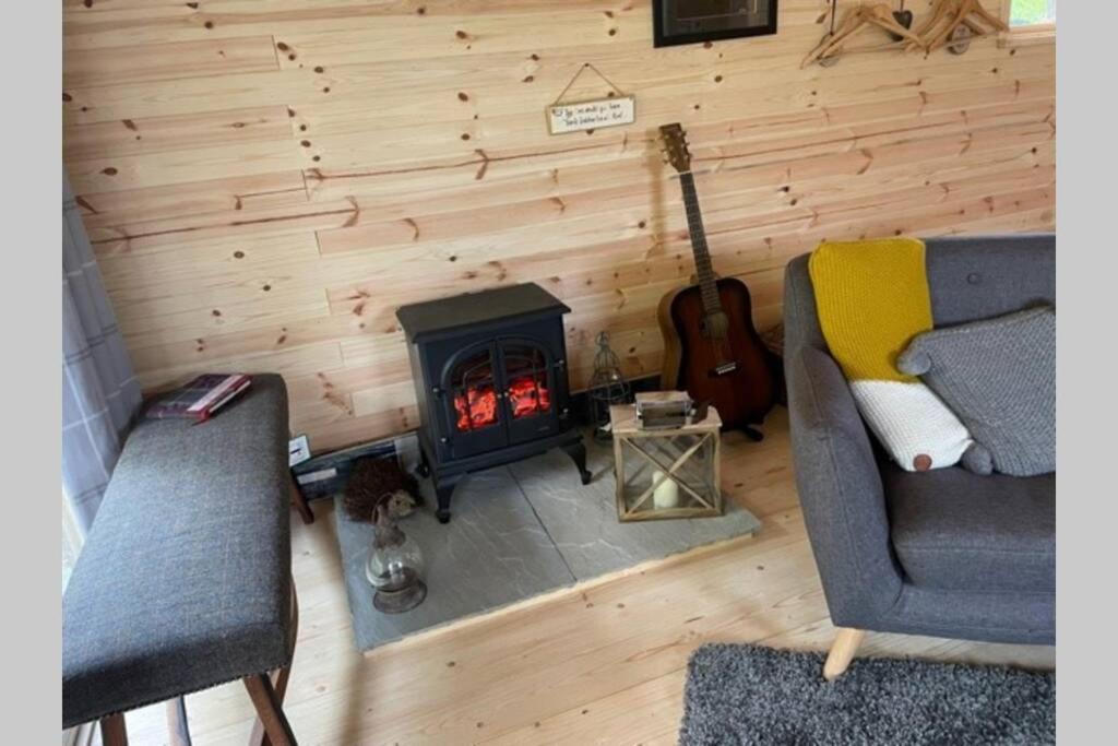 Coorie Doon Cabin! Great Scottish Welcome Fort Augustus Exterior photo